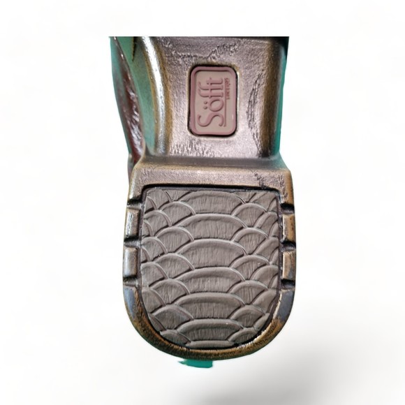 Sofft Brand Brown Leather Clogs Brass Studs Slip Resistant Soles Women's Size 9 - Picture 14 of 15